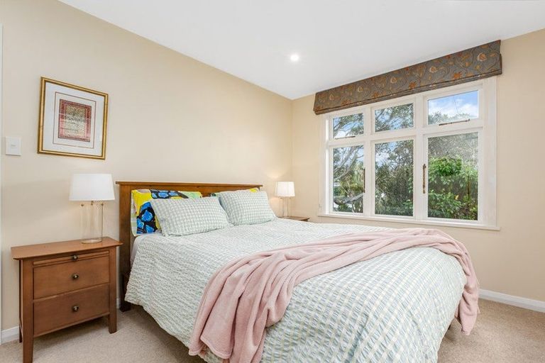 Photo of property in 9 Putnam Street, Northland, Wellington, 6012