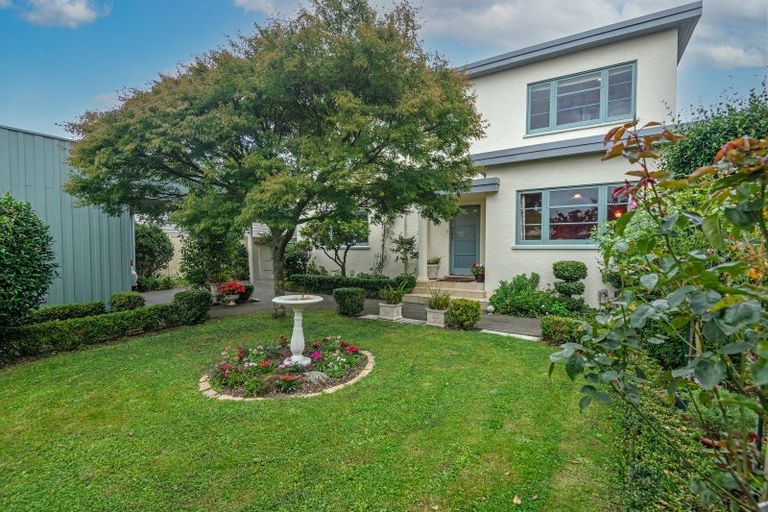 Photo of property in 71 Jickell Street, Hokowhitu, Palmerston North, 4410