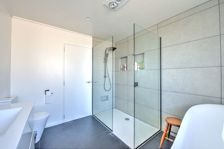 Photo of property in 19 Charlton Road, Gore, 9710