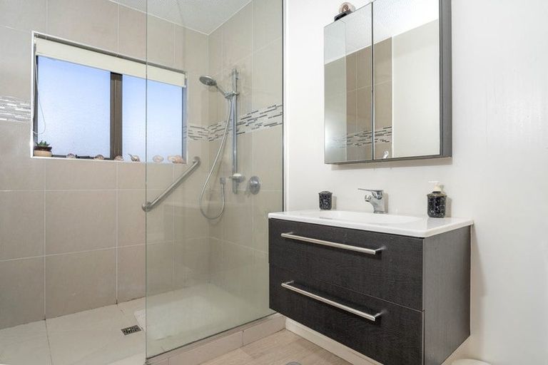 Photo of property in 28 Cory Wright Drive, Tairua, 3508