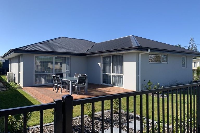 Photo of property in 2 Harbour Road, Motueka, 7120