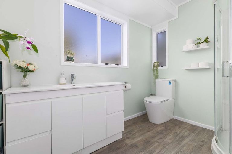 Photo of property in 74 Kennedy Drive, Levin, 5510