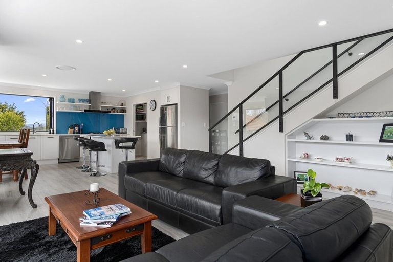 Photo of property in 37 Bert Wall Drive, Omokoroa, 3114