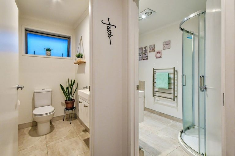 Photo of property in 19 Raithburn Terrace, Pokeno, 2402