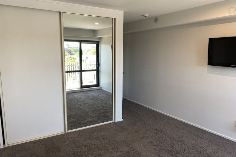 Photo of property in Gloucester Towers, 13/28 Gloucester Street, Christchurch Central, Christchurch, 8013