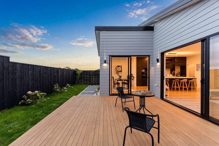 Photo of property in 80 Huanui Drive, Wainui, 0992