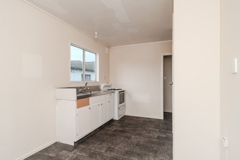 Photo of property in 7/30 Treadwell Street, Naenae, Lower Hutt, 5011
