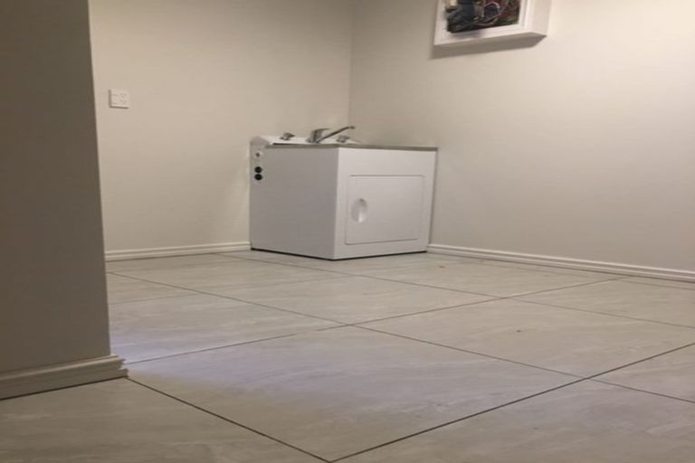 Photo of property in 9 Janice Place, Mount Pleasant, Christchurch, 8081