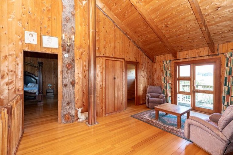 Photo of property in 240 Te Pahu Road, Te Pahu, 3285