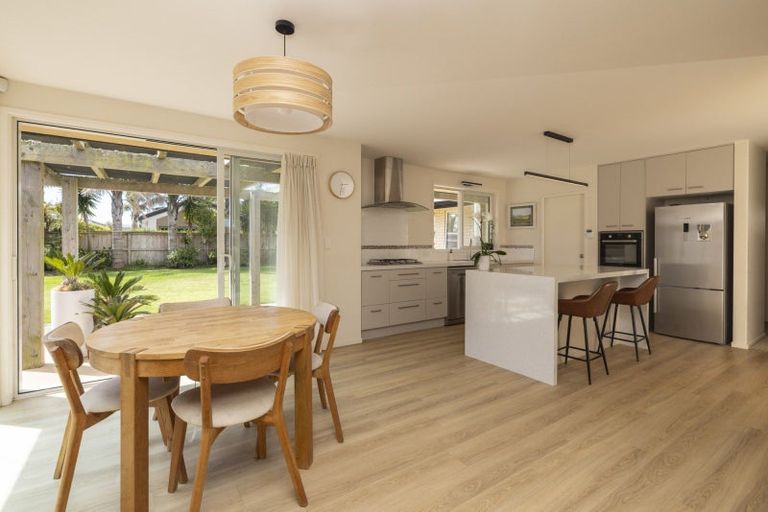 Photo of property in 56 Matemuri Drive, Papamoa Beach, Papamoa, 3118