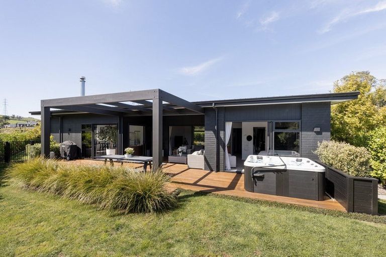 Photo of property in 25 Arohena Court, Ohauiti, Tauranga, 3112