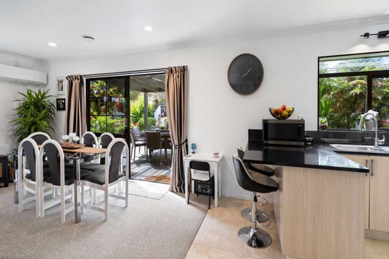 Photo of property in 1 Stonebridge Park Drive, Holdens Bay, Rotorua, 3010