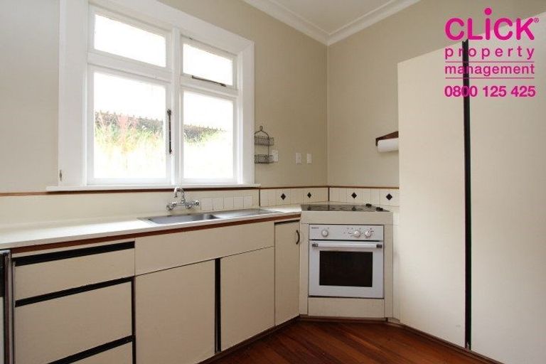 Photo of property in 35 Sutherland Street, Dunedin Central, Dunedin, 9016