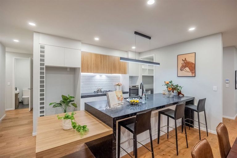 Photo of property in 22 Lewis Younie Road, Kumeu, 0810