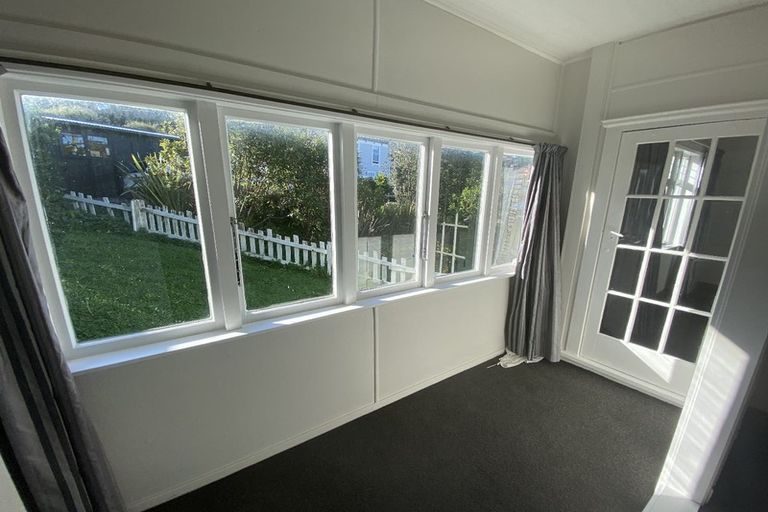 Photo of property in 23 Medway Street, Island Bay, Wellington, 6023