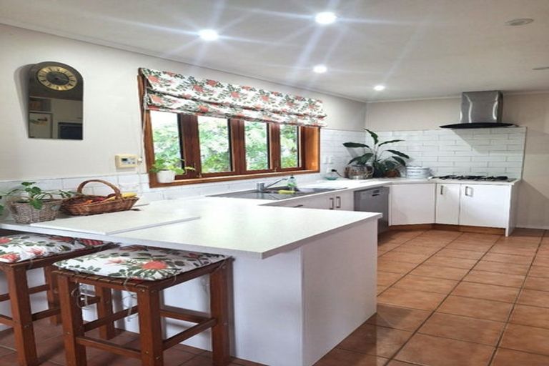 Photo of property in 7 Chichester Drive, Pinehaven, Upper Hutt, 5019