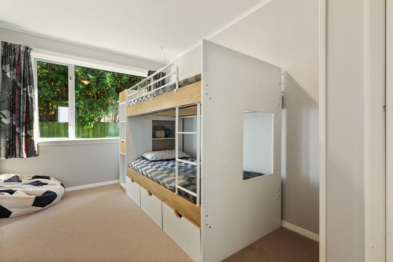 Photo of property in 6 Wilding Street, Saint Martins, Christchurch, 8022