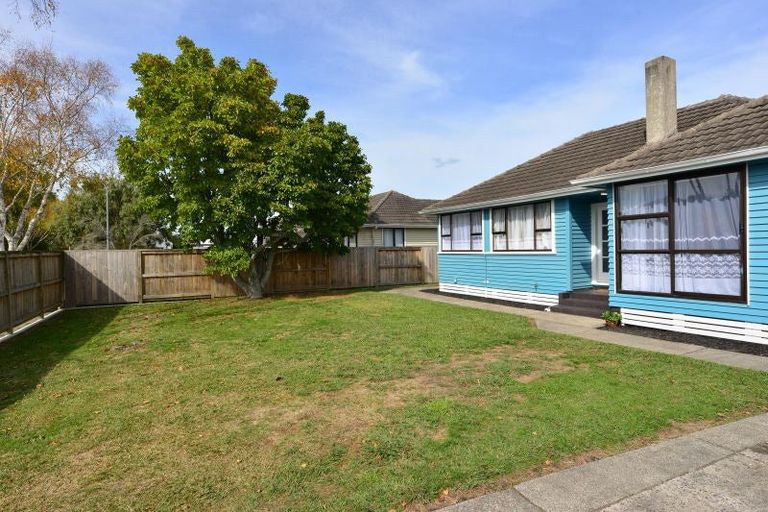 Photo of property in 40 Montgomery Crescent, Bader, Hamilton, 3206