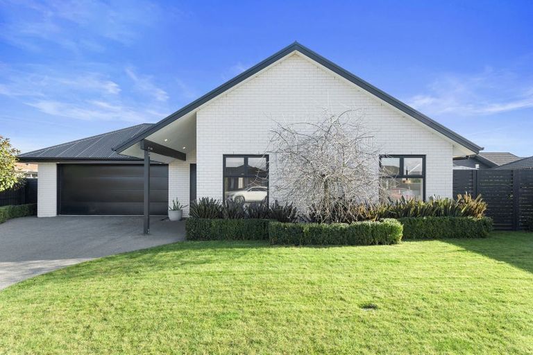 Photo of property in 32 Whincops Road, Halswell, Christchurch, 8025
