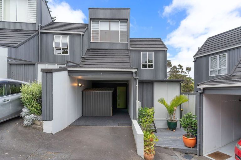 Photo of property in 4/112 Coronation Road, Hillcrest, Auckland, 0627