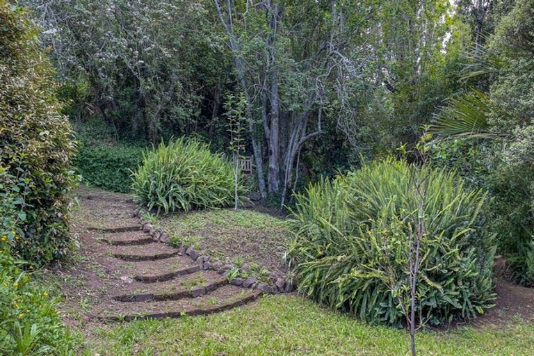 Photo of property in 16 Te Ana Lane, Thames, 3577