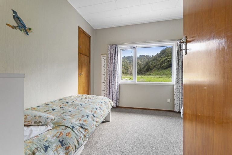 Photo of property in 186 Uruti Road, Uruti, Urenui, 4378