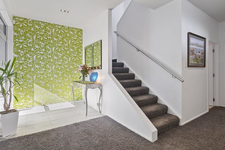 Photo of property in 8a Doon Street, Vauxhall, Dunedin, 9013