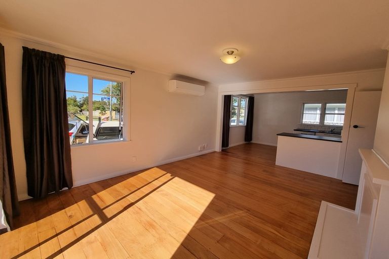 Photo of property in 27 Kenney Crescent, Fairfield, Hamilton, 3214