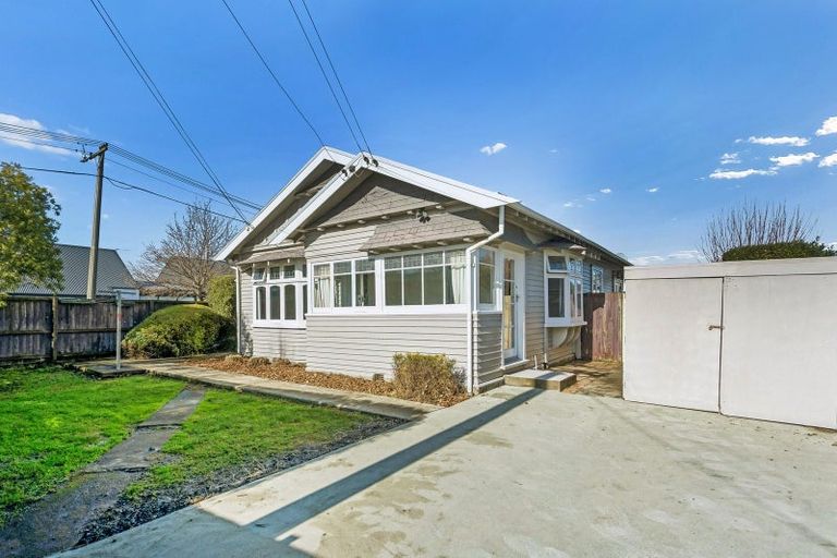 Photo of property in 1/24 North Avon Road, Richmond, Christchurch, 8013