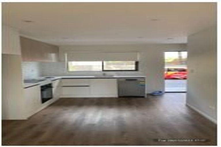 Photo of property in 18 Whai Hua Lane, Mangere Bridge, Auckland, 2022