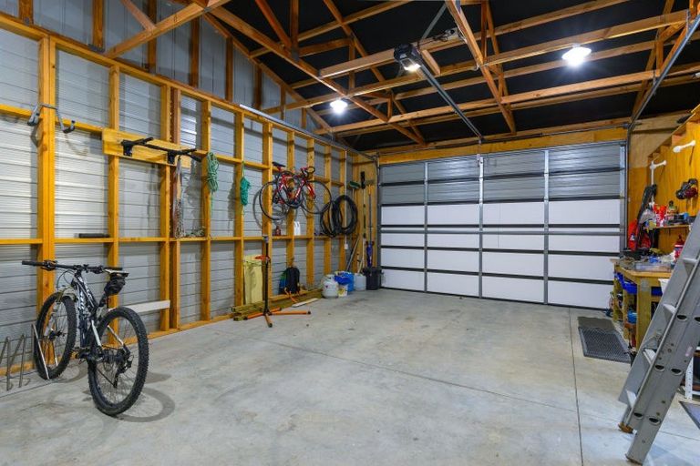 Photo of property in 6a Huia Street, Waikawa, Picton, 7220