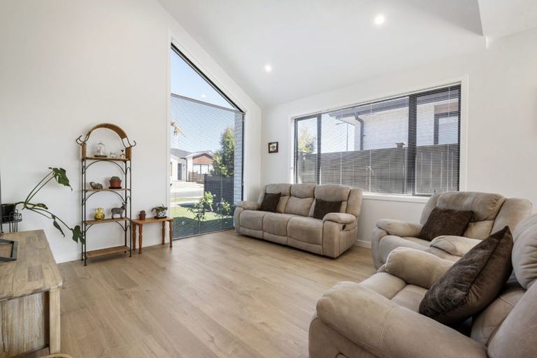 Photo of property in 12 Croatia Avenue, Huapai, Kumeu, 0810