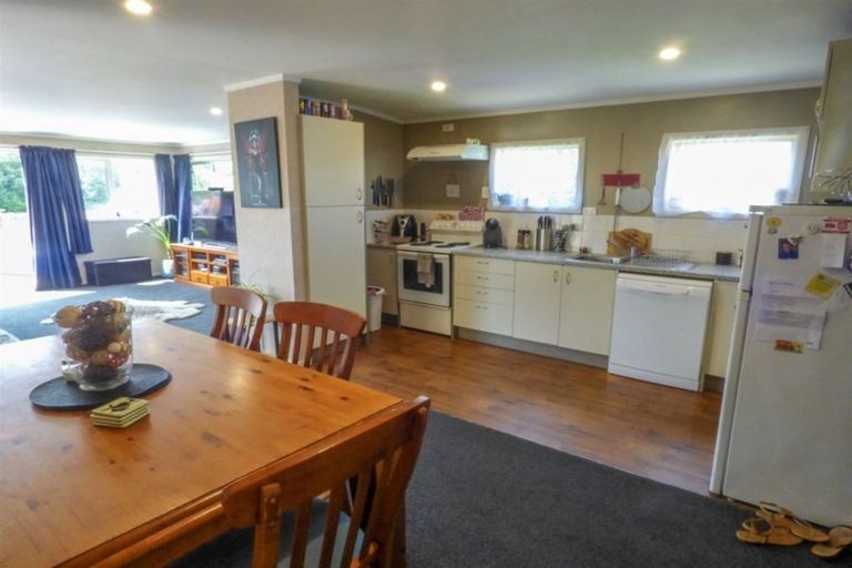Photo of property in 1 Armstrong Street, Balclutha, 9230