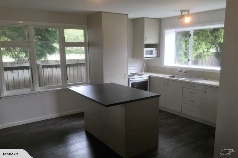 Photo of property in 34 Curletts Road, Sockburn, Christchurch, 8042