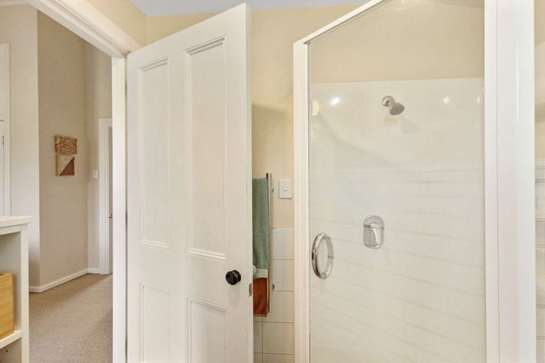 Photo of property in 44 Te Mata Road, Havelock North, 4130