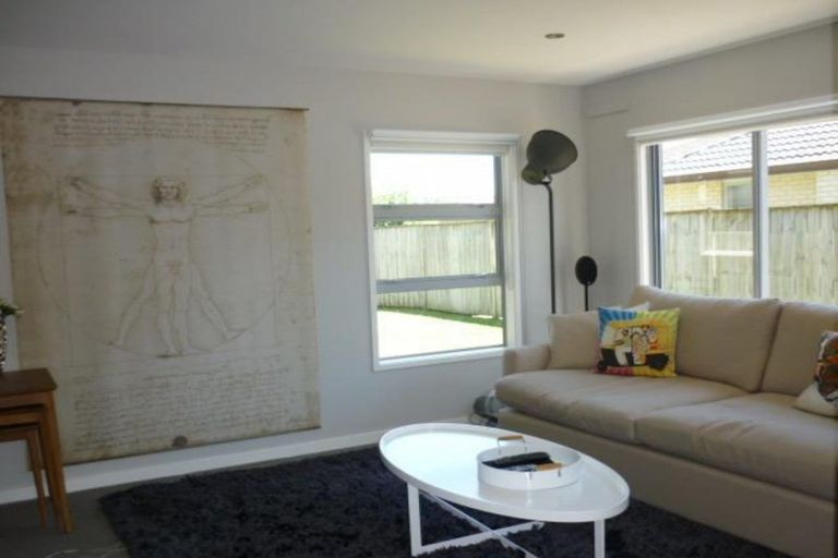 Photo of property in 1 Powercourt Drive, Flat Bush, Auckland, 2019