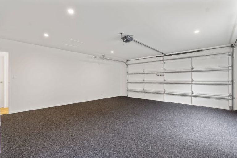 Photo of property in 9/2 Wilton Street, Westown, New Plymouth, 4310