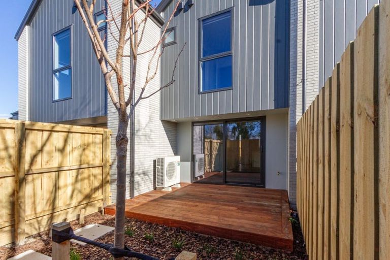 Photo of property in 4/9 Frankleigh Street, Somerfield, Christchurch, 8024