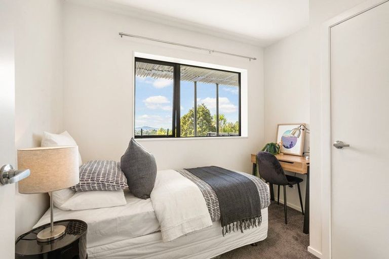 Photo of property in 15 Mcdowell Crescent, Hillcrest, Auckland, 0627