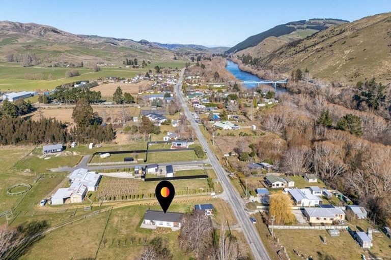Photo of property in 1629 Teviot Road, Millers Flat, Roxburgh, 9572