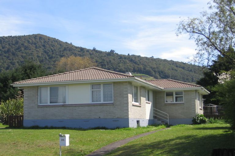 Photo of property in 25 Roger Street, Pukehangi, Rotorua, 3015