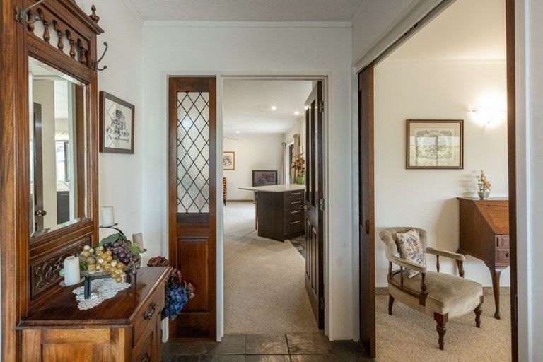 Photo of property in 59 Auckland Road, Greenmeadows, Napier, 4112