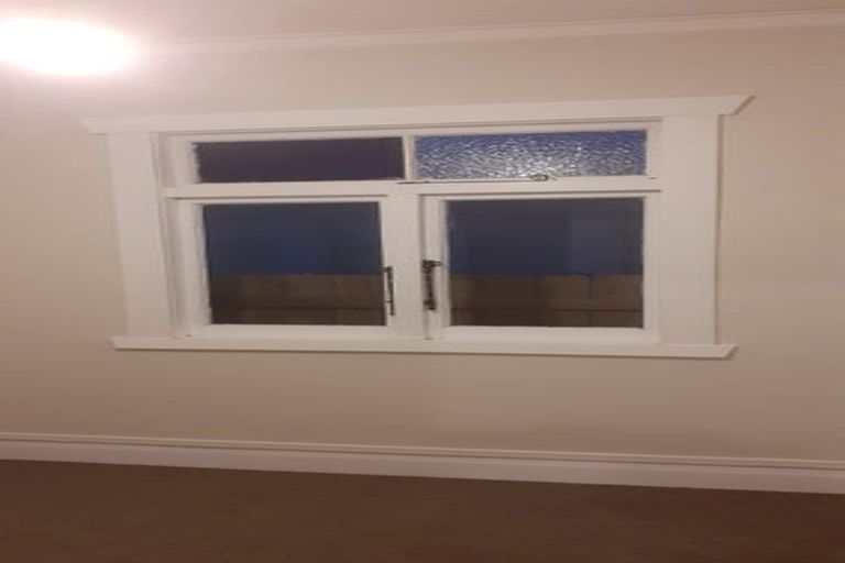 Photo of property in 7 Sinclair Grove, Naenae, Lower Hutt, 5011