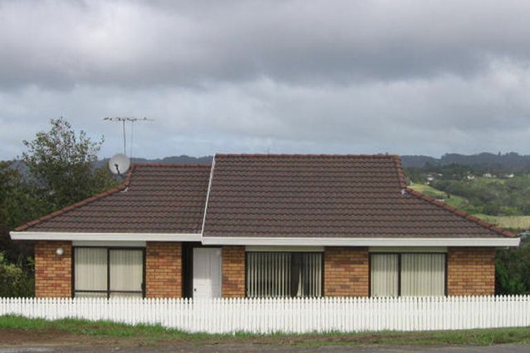 Photo of property in 3/248 Sturges Road, Henderson, Auckland, 0612