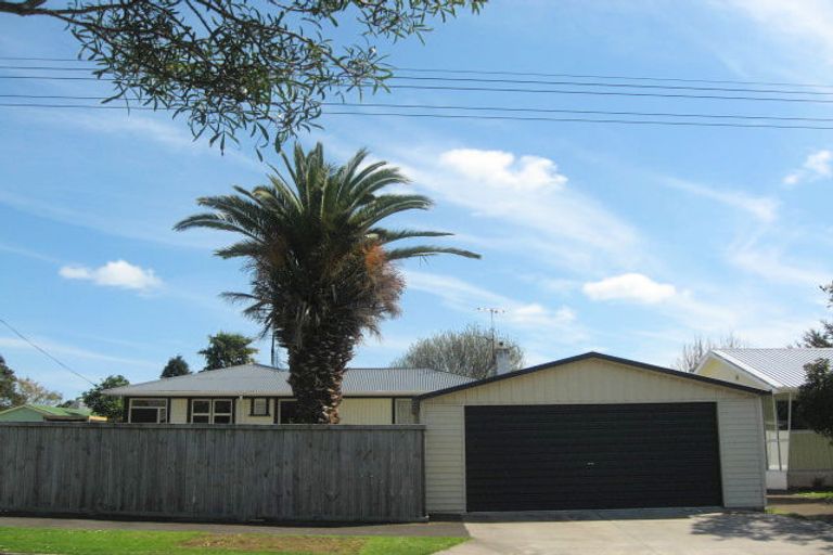 Photo of property in 33 Budleigh Street, Frankleigh Park, New Plymouth, 4310