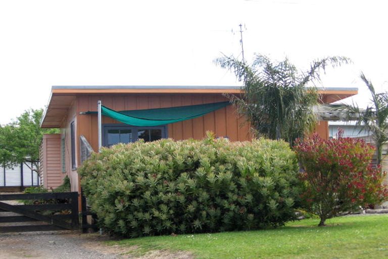 Photo of property in 27 Roretana Drive, Athenree, Katikati, 3177
