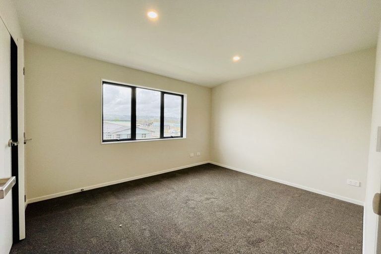 Photo of property in 30 Auranga Drive, Karaka, Papakura, 2113