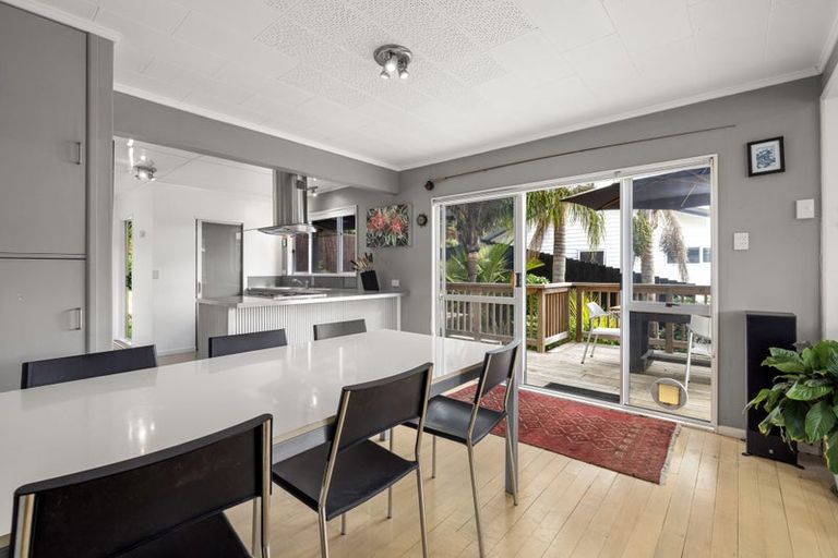 Photo of property in 13 Long Beach Road, Russell, 0202