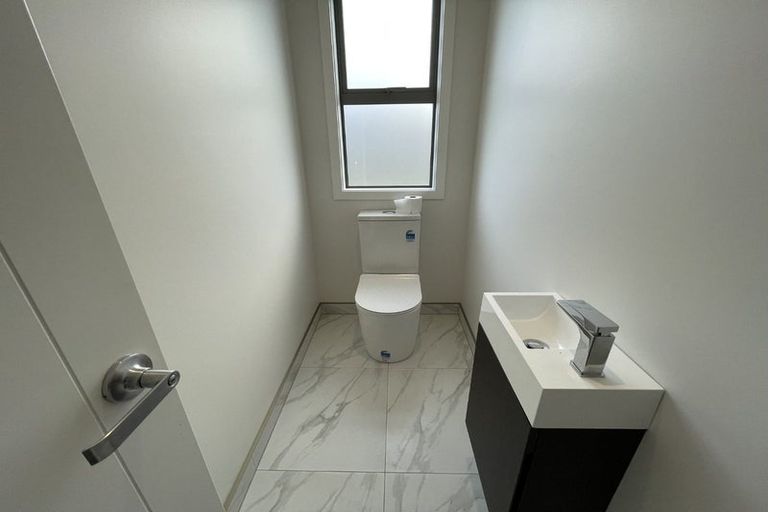 Photo of property in 64 Pelorus Avenue, Poraiti, Napier, 4112