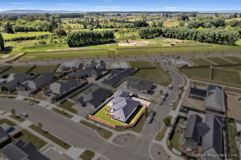 Photo of property in 35 Mcquillan Avenue, Woodend, 7610